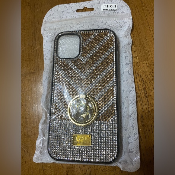 iPhone 11 - 6.1 gold and silver rhinestone case with ring holder - Picture 2 of 6